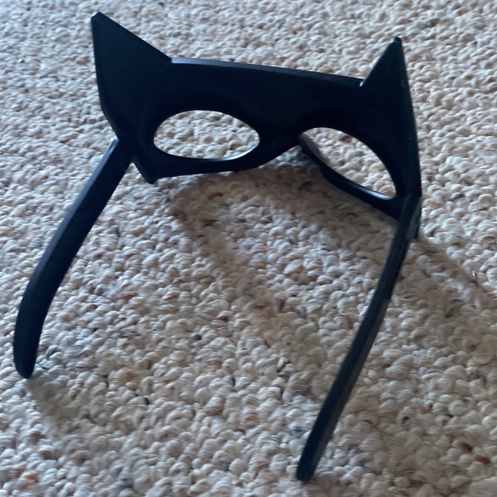 Batman Mask MCDONALD'S BATMAN MASK HAPPY MEAL TOY HALLOWEEN 2013 preowned - Picture 3 of 5